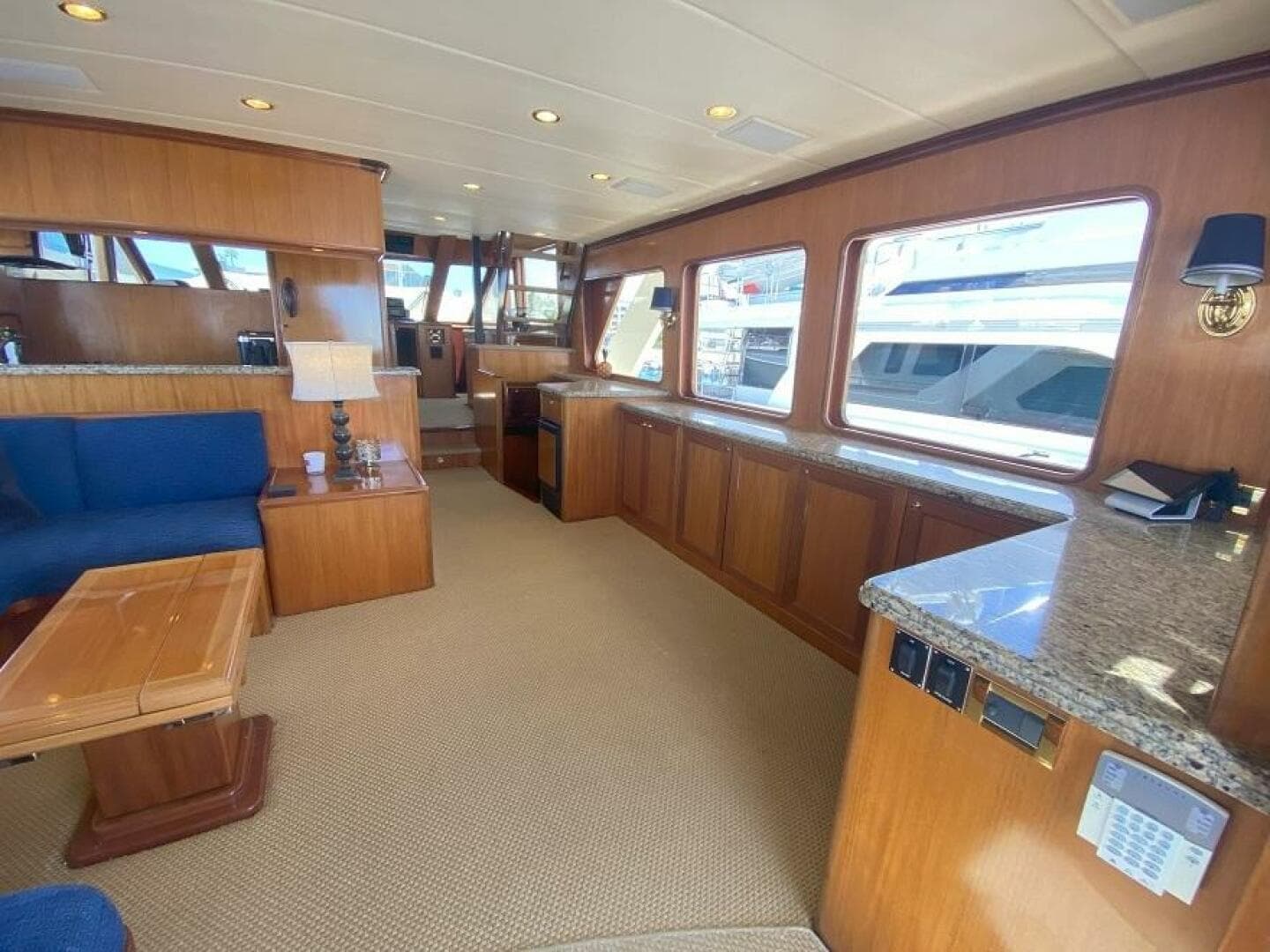 2005 Offshore Yachts — photo 6