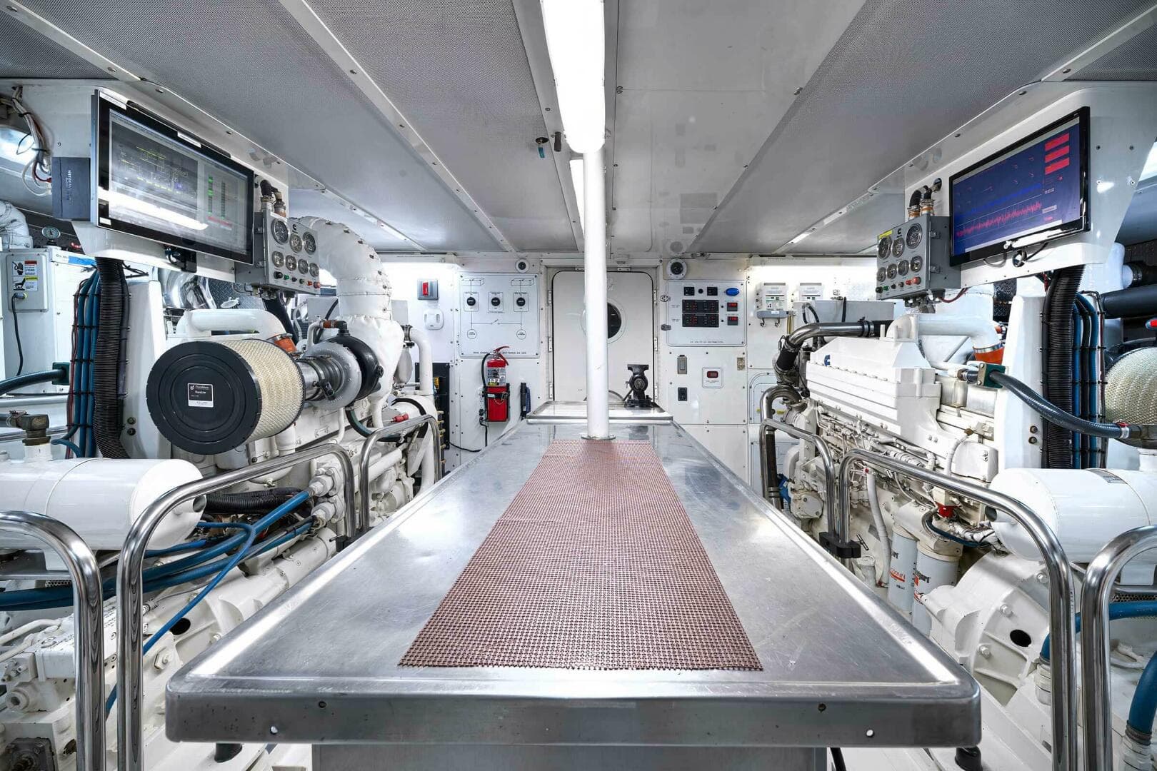 2010 Allseas — photo 29