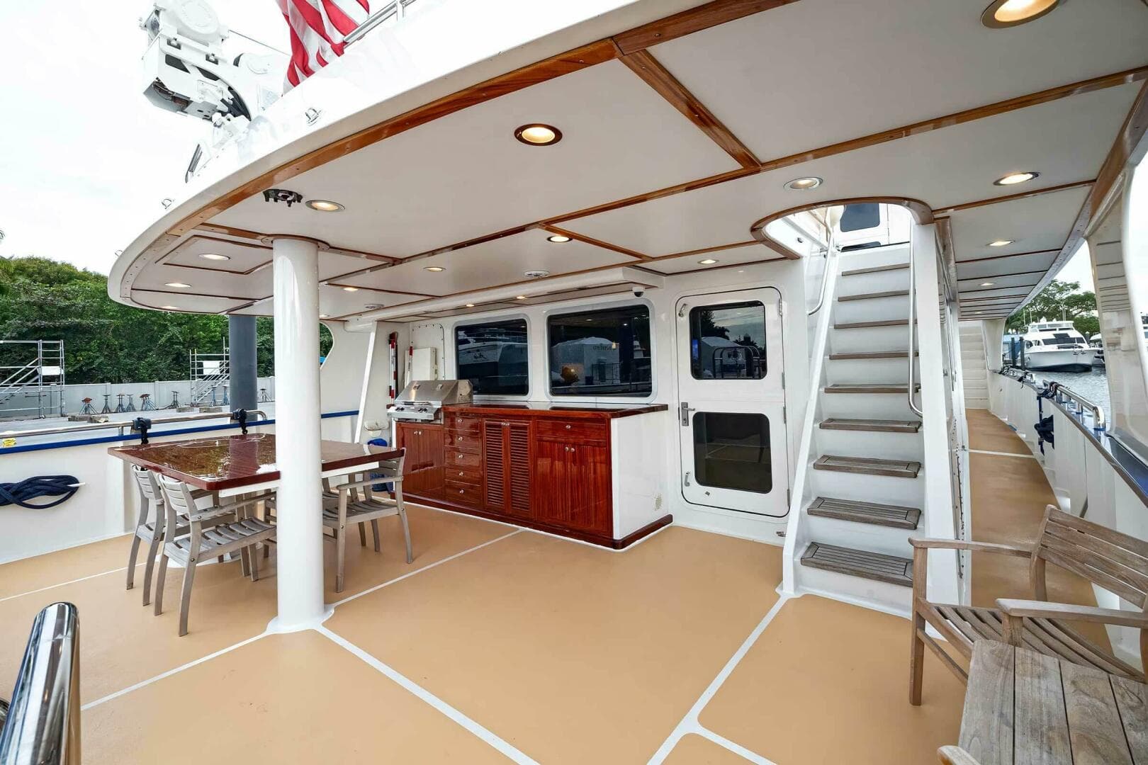 2010 Allseas — photo 20