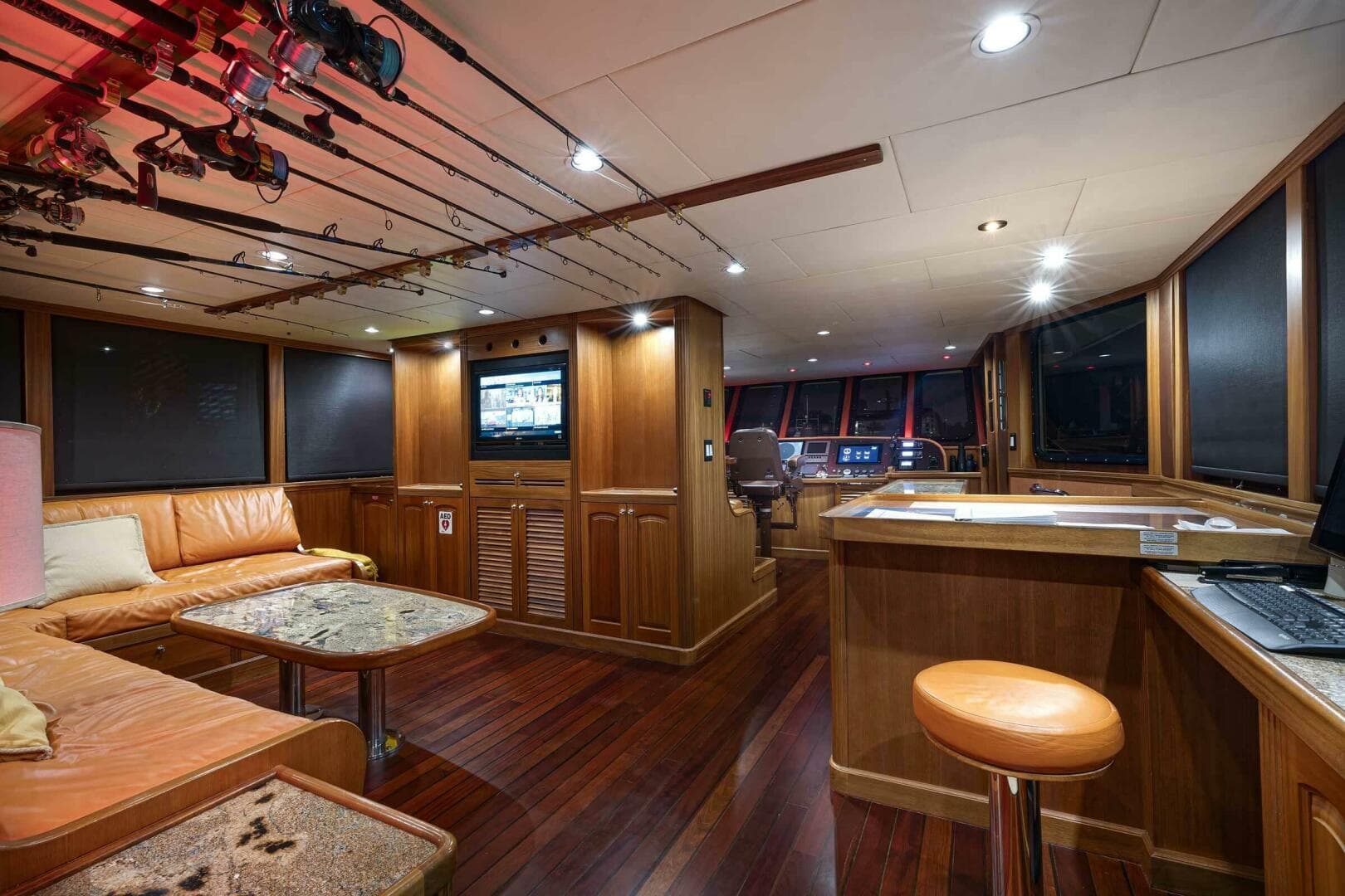 2010 Allseas — photo 16