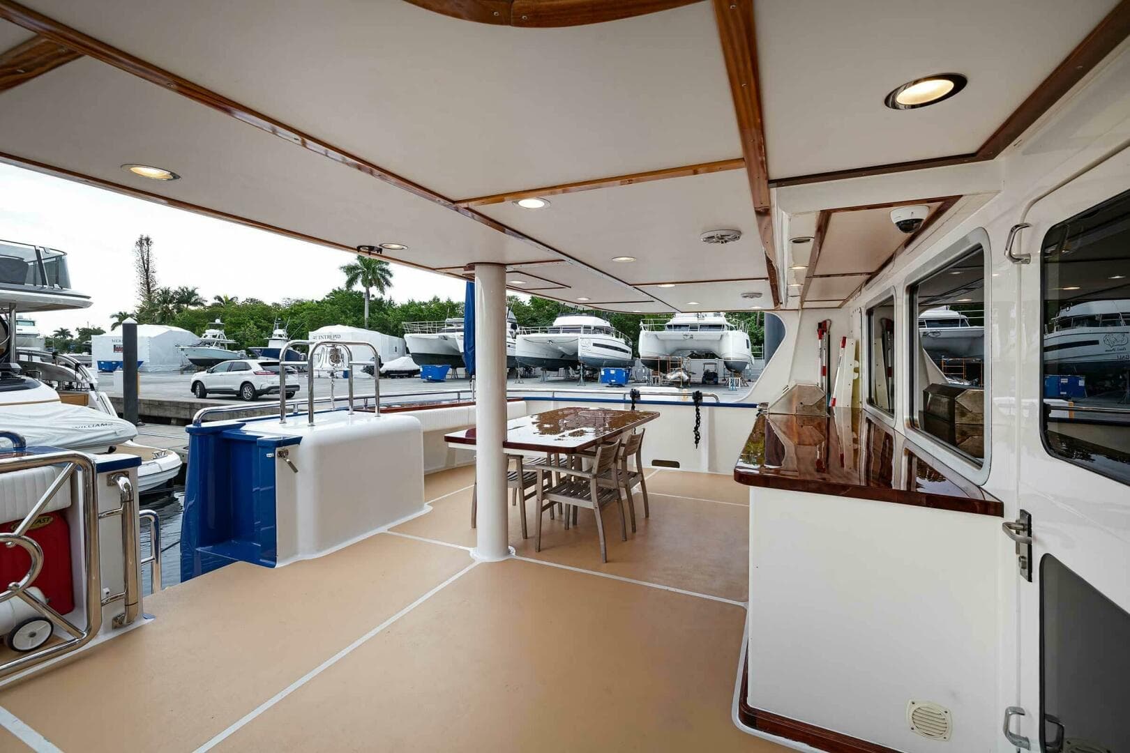 2010 Allseas — photo 18