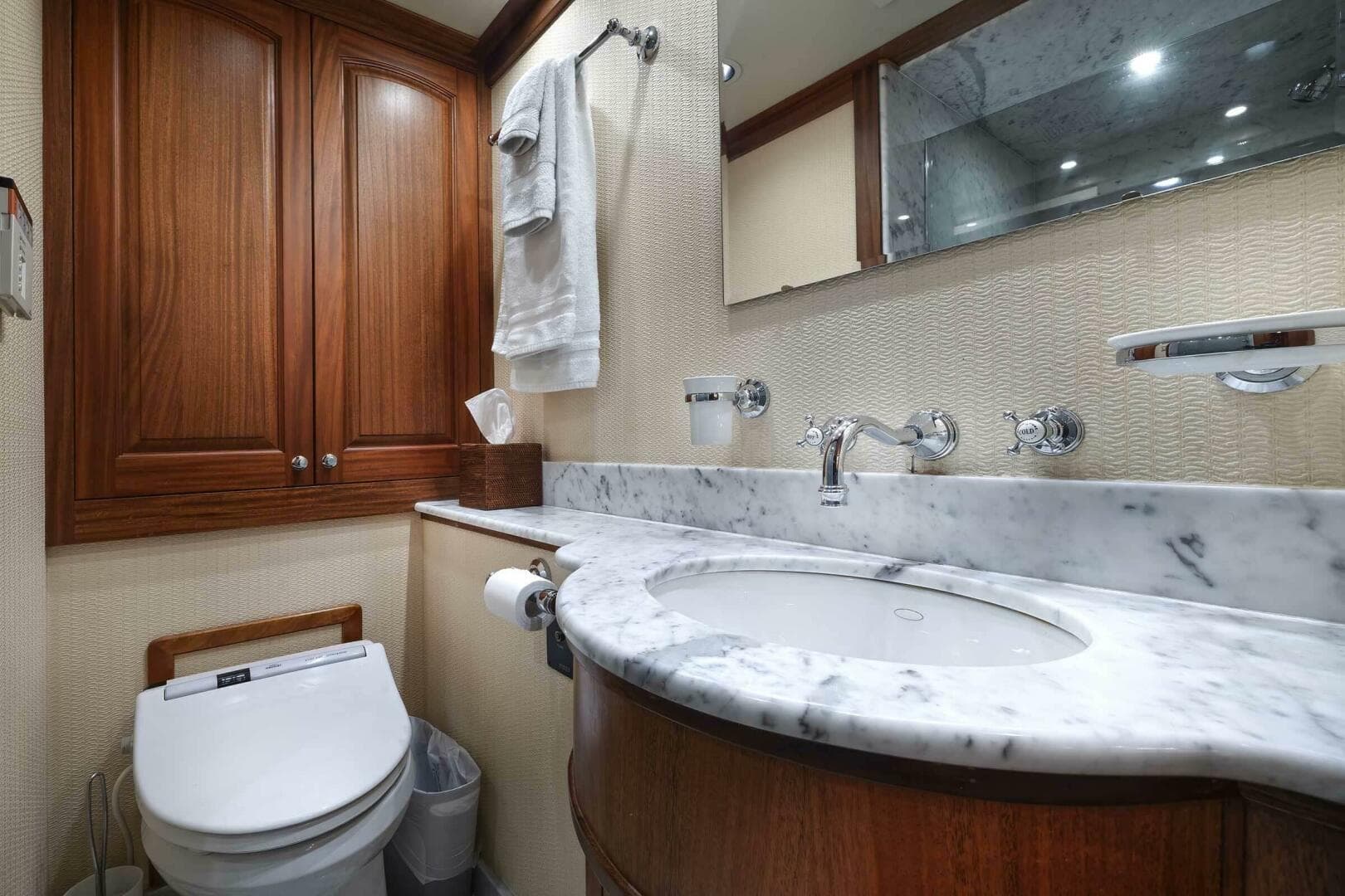 2010 Allseas — photo 13