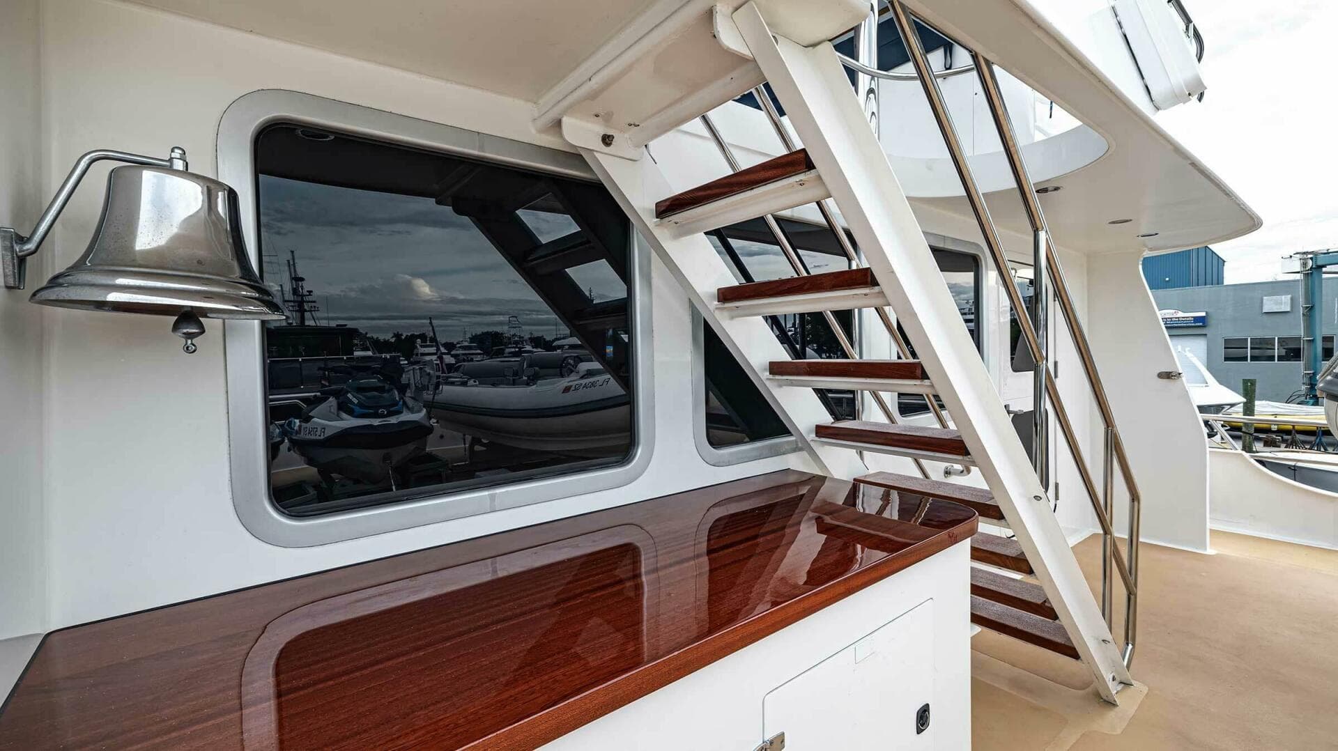 2010 Allseas — photo 21