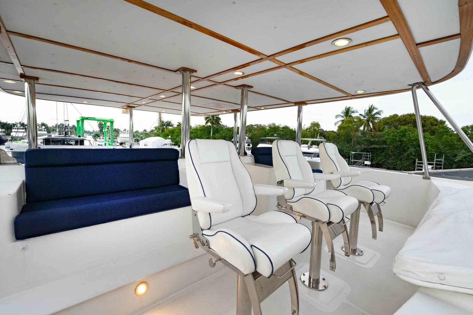 2010 Allseas — photo 25