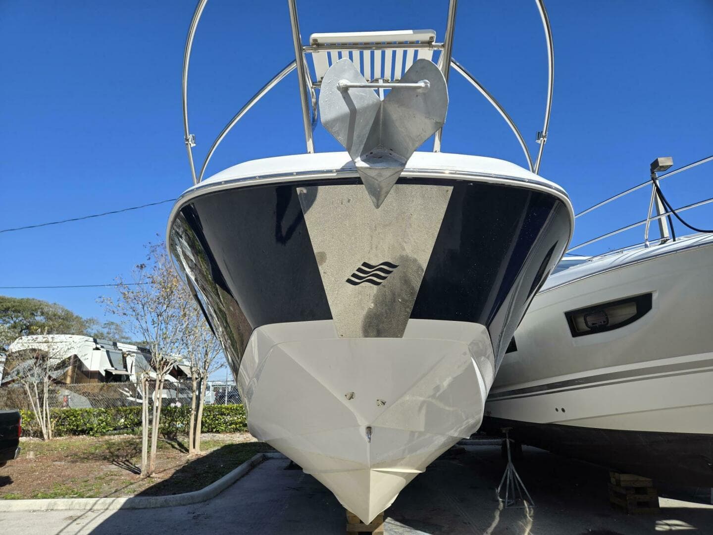 2020 Four Winns V355 Coupe OB — photo 3