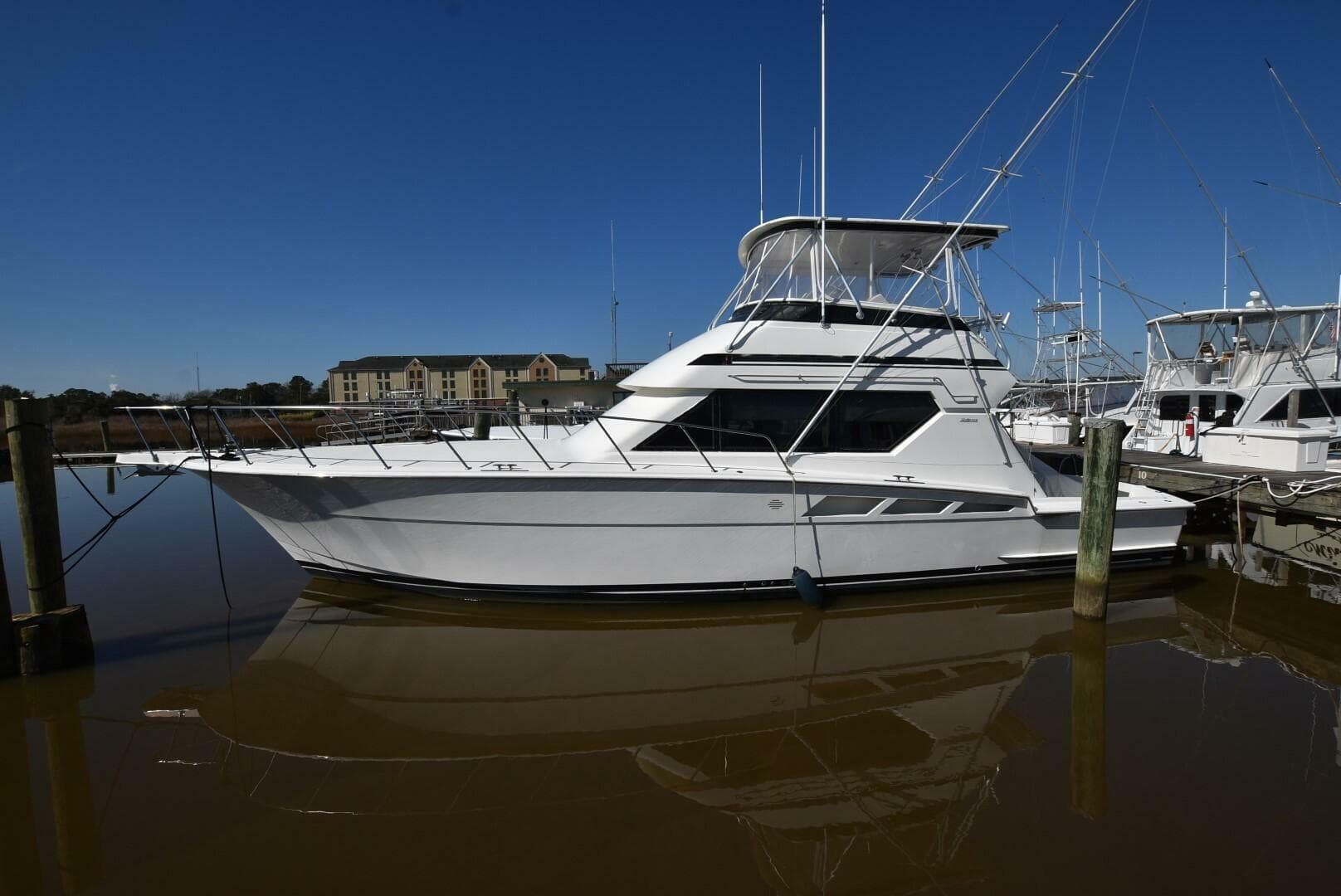 1996 Hatteras 50 Convertilble — photo 1