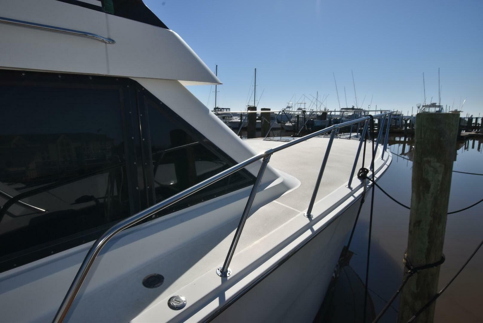 1996 Hatteras 50 Convertilble — photo 3