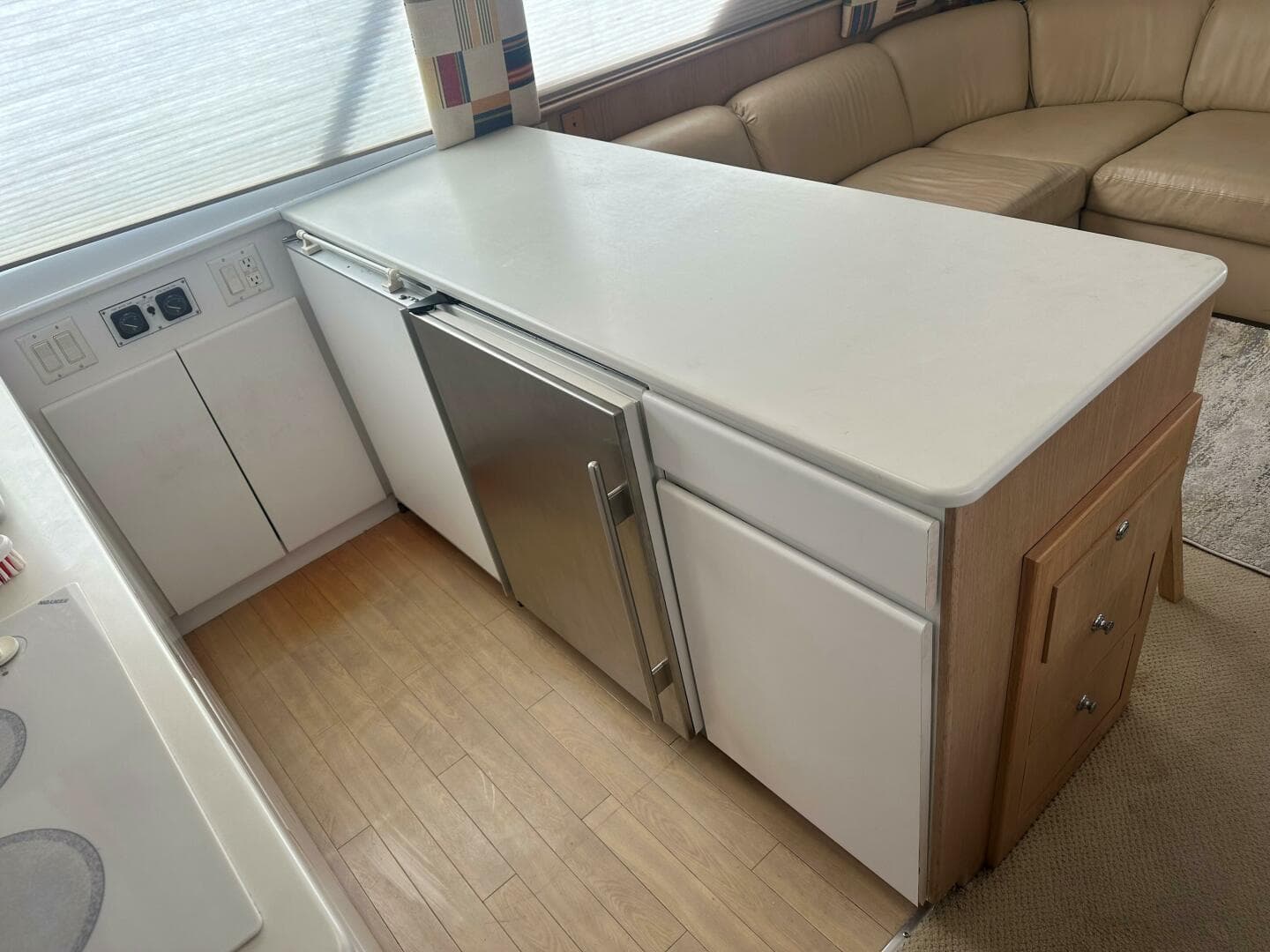 1996 Hatteras 50 Convertilble — photo 24