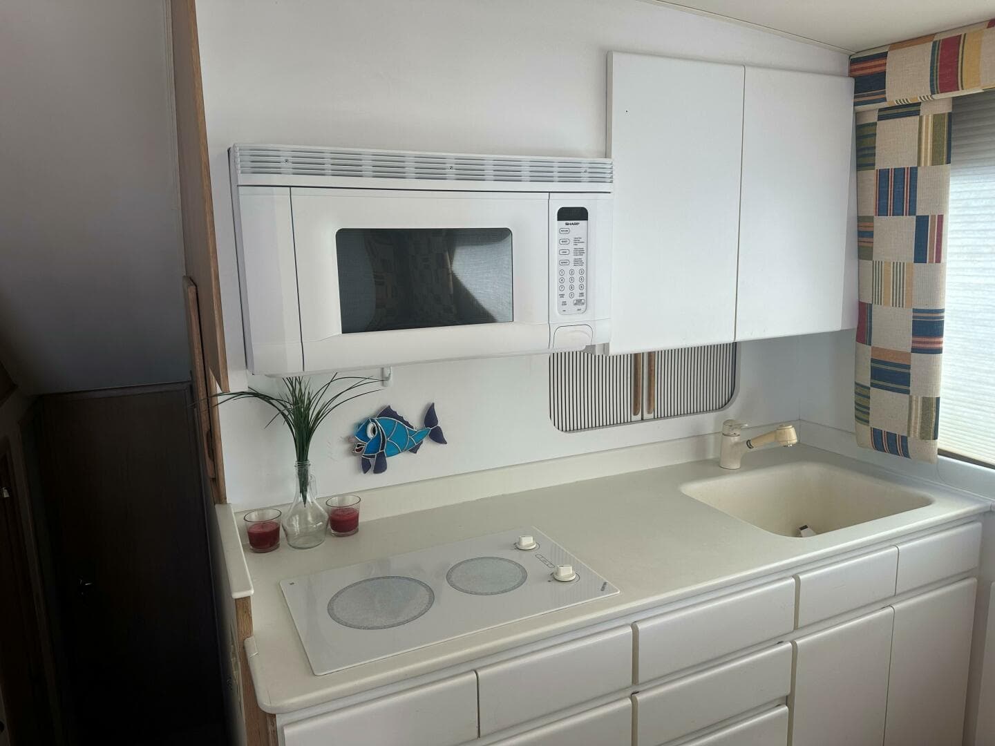 1996 Hatteras 50 Convertilble — photo 25