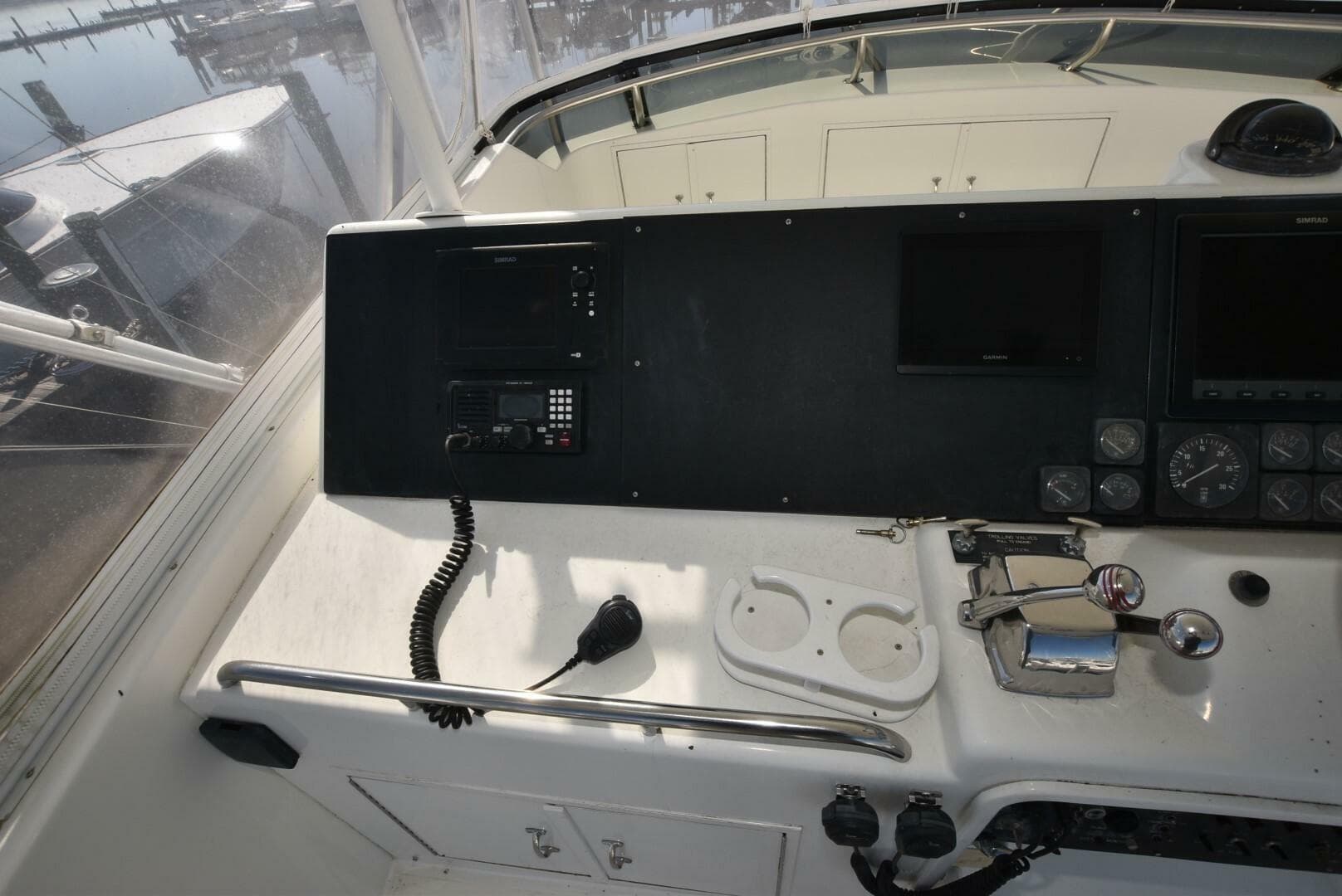 1996 Hatteras 50 Convertilble — photo 31