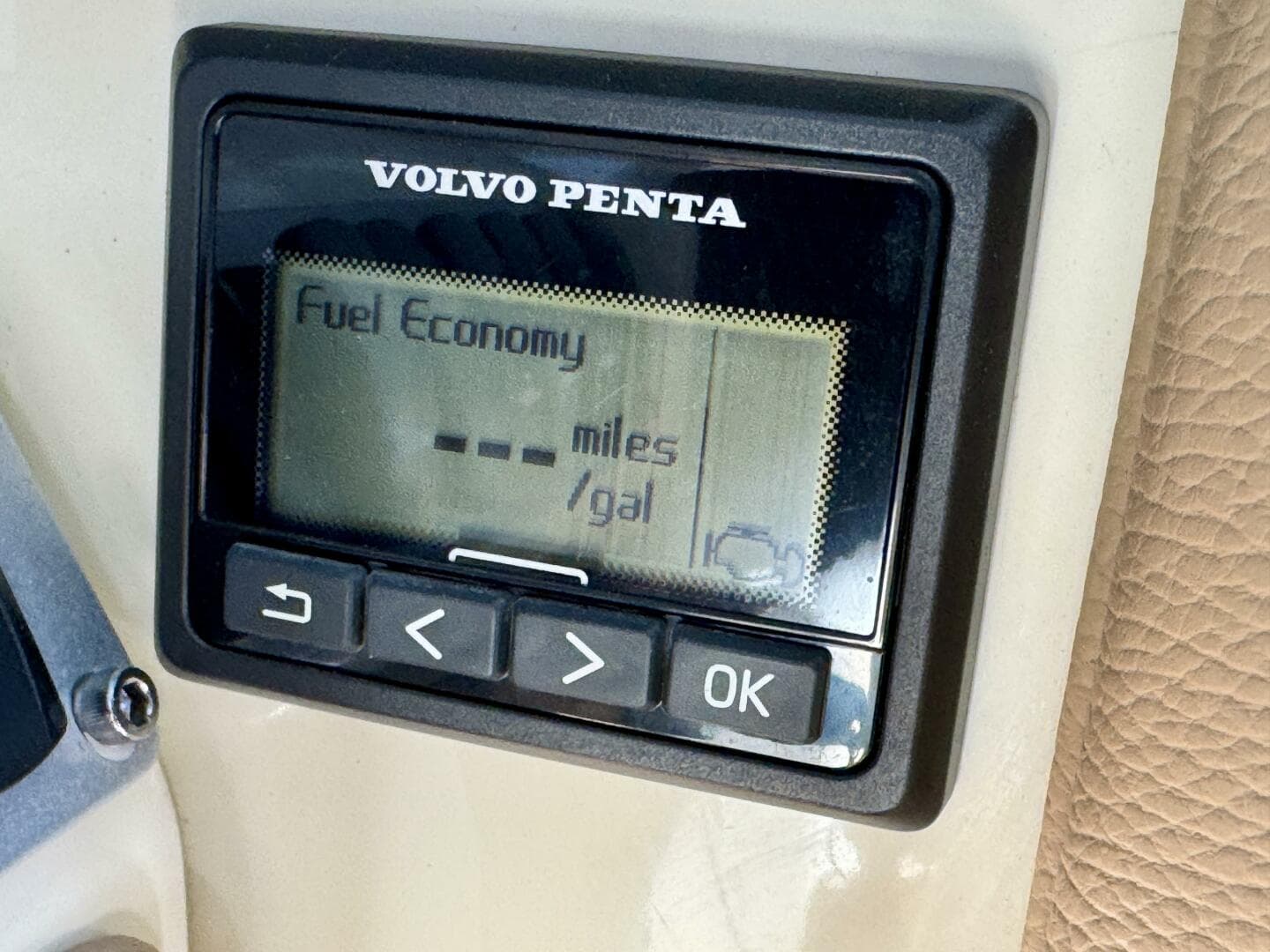 2018 Chris-Craft Launch 27 Heritage Trim Edition - Surf — photo 31