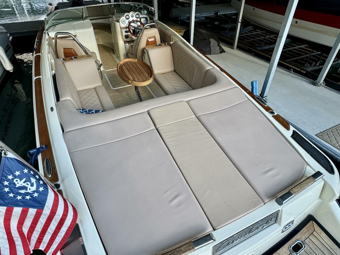 2018 Chris-Craft Launch 27 Heritage Trim Edition - Surf — photo 15