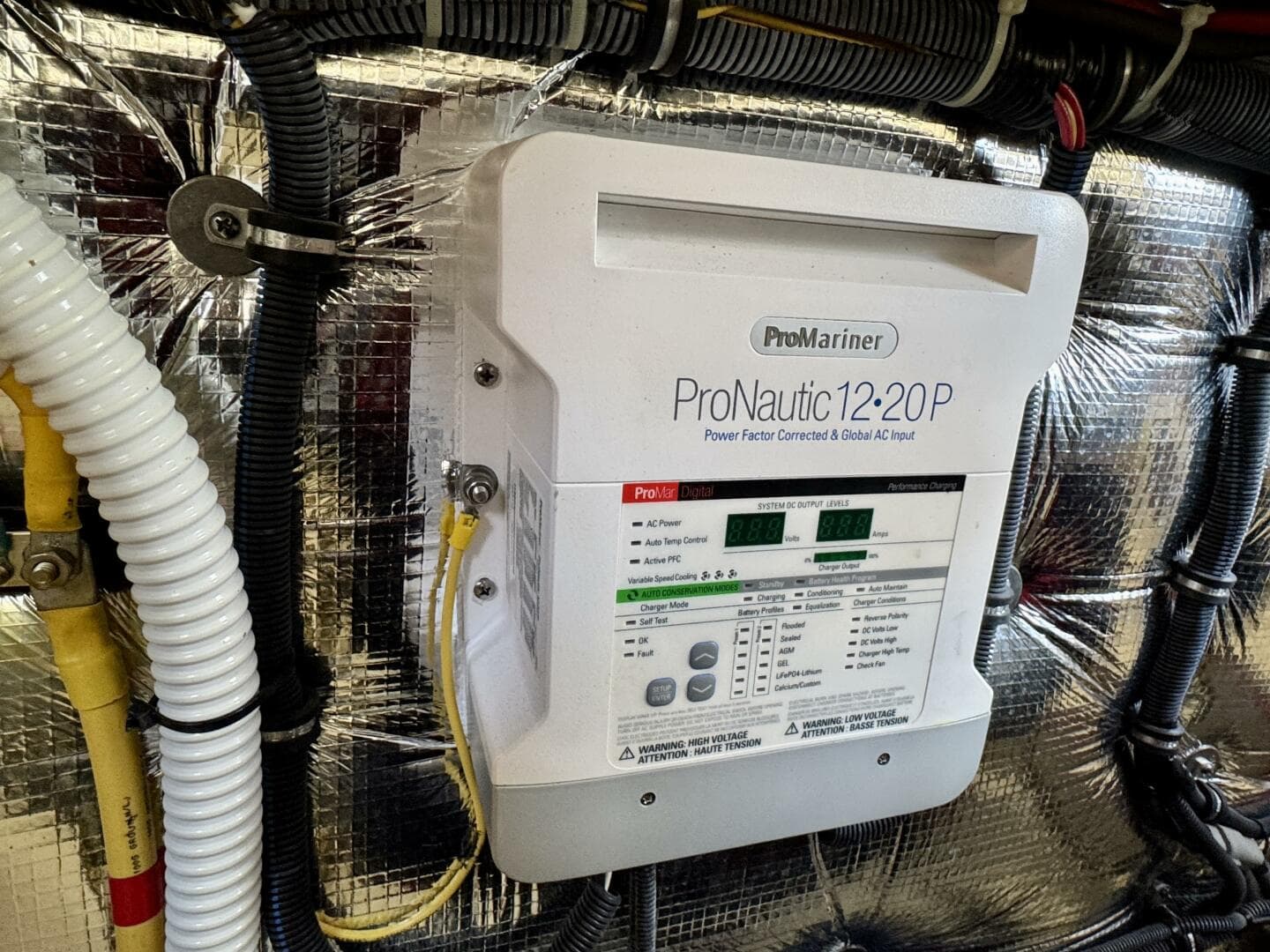 2018 Chris-Craft Launch 27 Heritage Trim Edition - Surf — photo 75