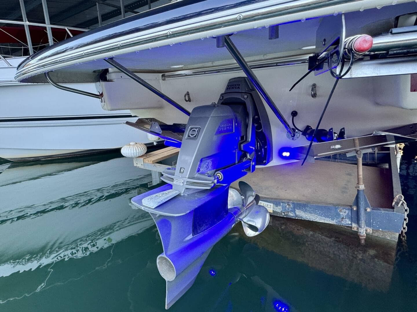 2018 Chris-Craft Launch 27 Heritage Trim Edition - Surf — photo 83