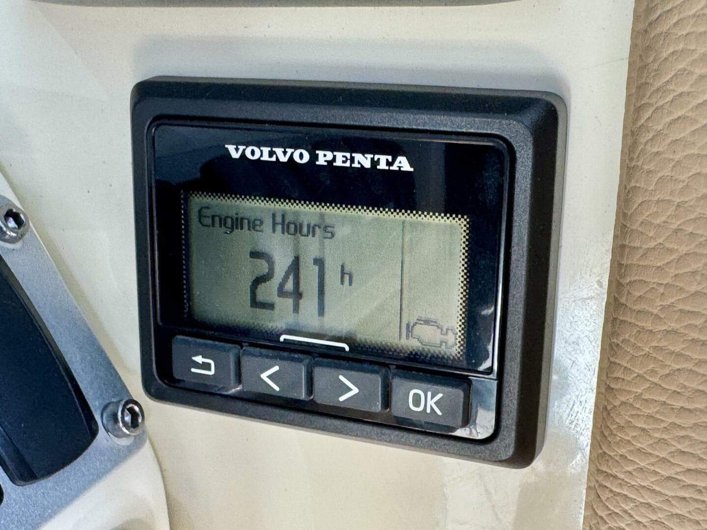 2018 Chris-Craft Launch 27 Heritage Trim Edition - Surf — photo 29