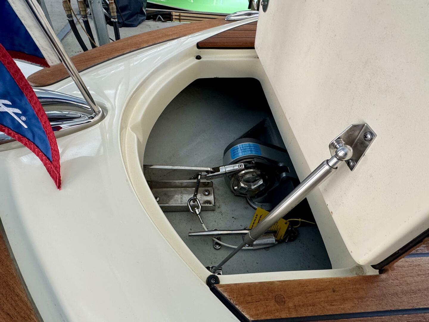 2018 Chris-Craft Launch 27 Heritage Trim Edition - Surf — photo 49