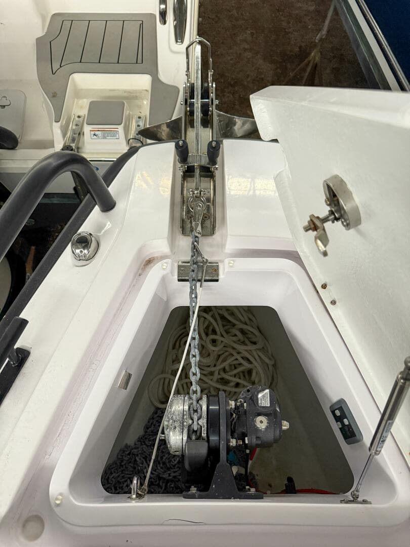 2021 Axopar Cabin — photo 10