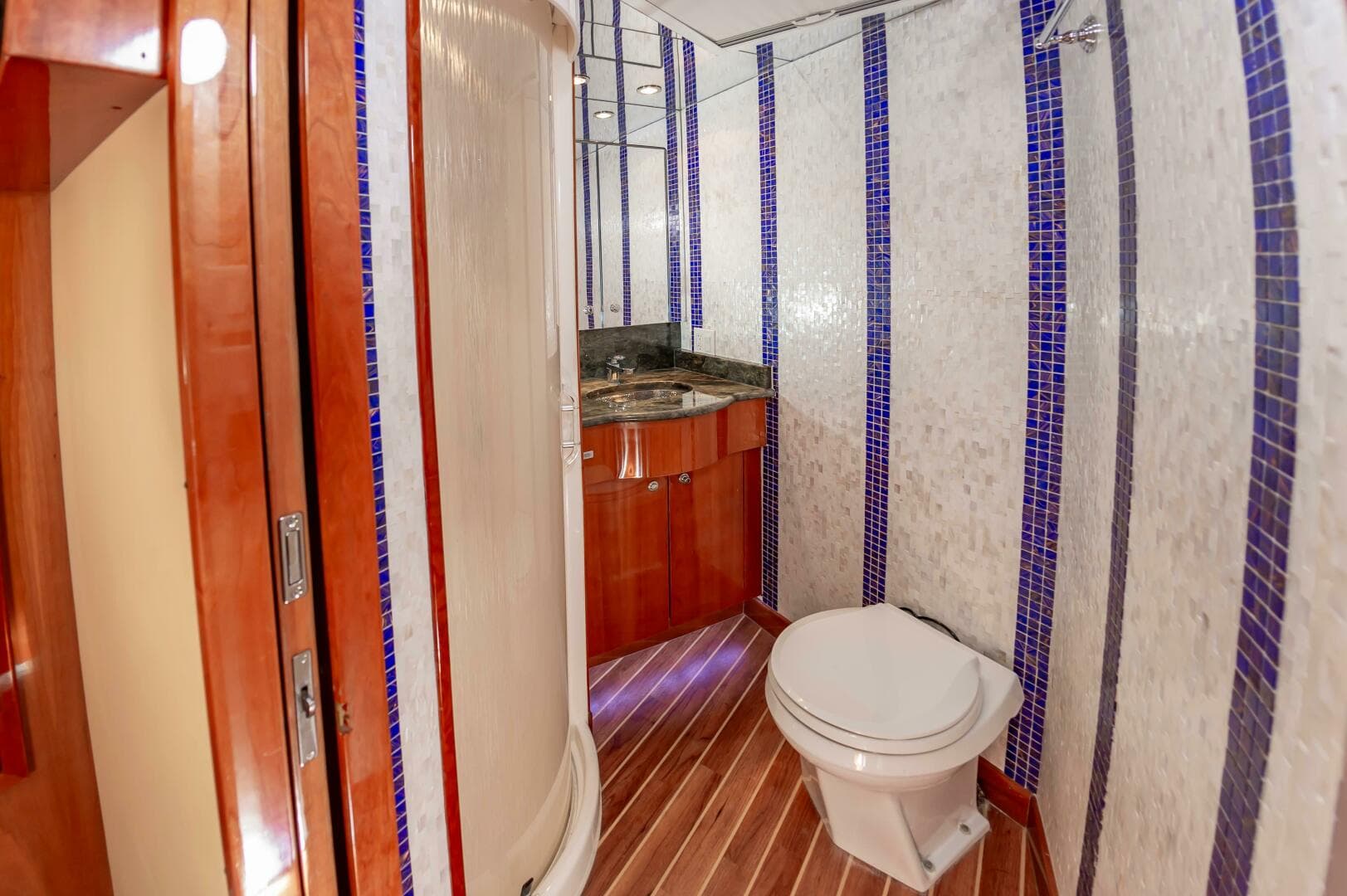 2008 Hatteras 64 Enclosed Bridge — photo 55