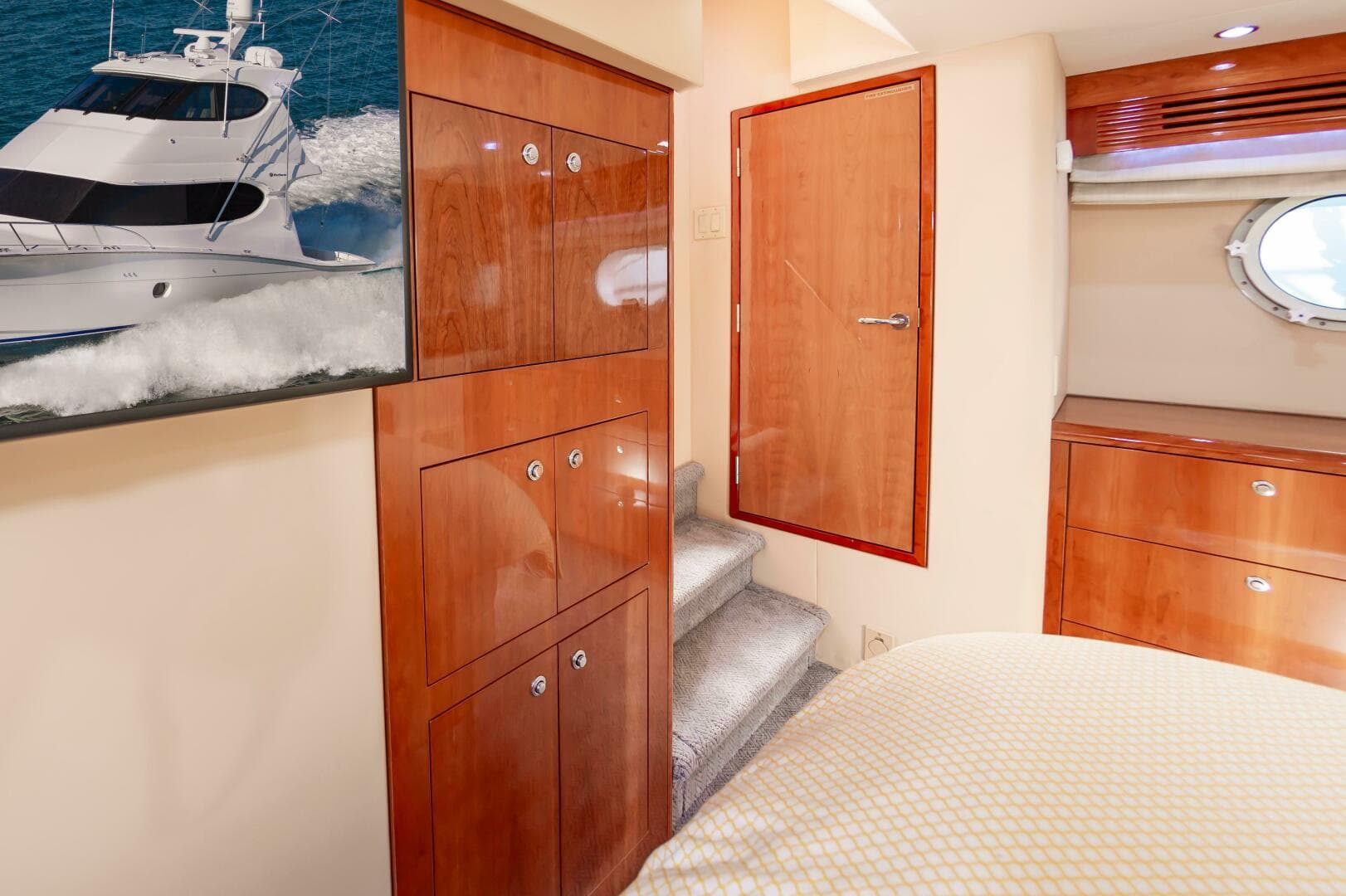 2008 Hatteras 64 Enclosed Bridge — photo 48