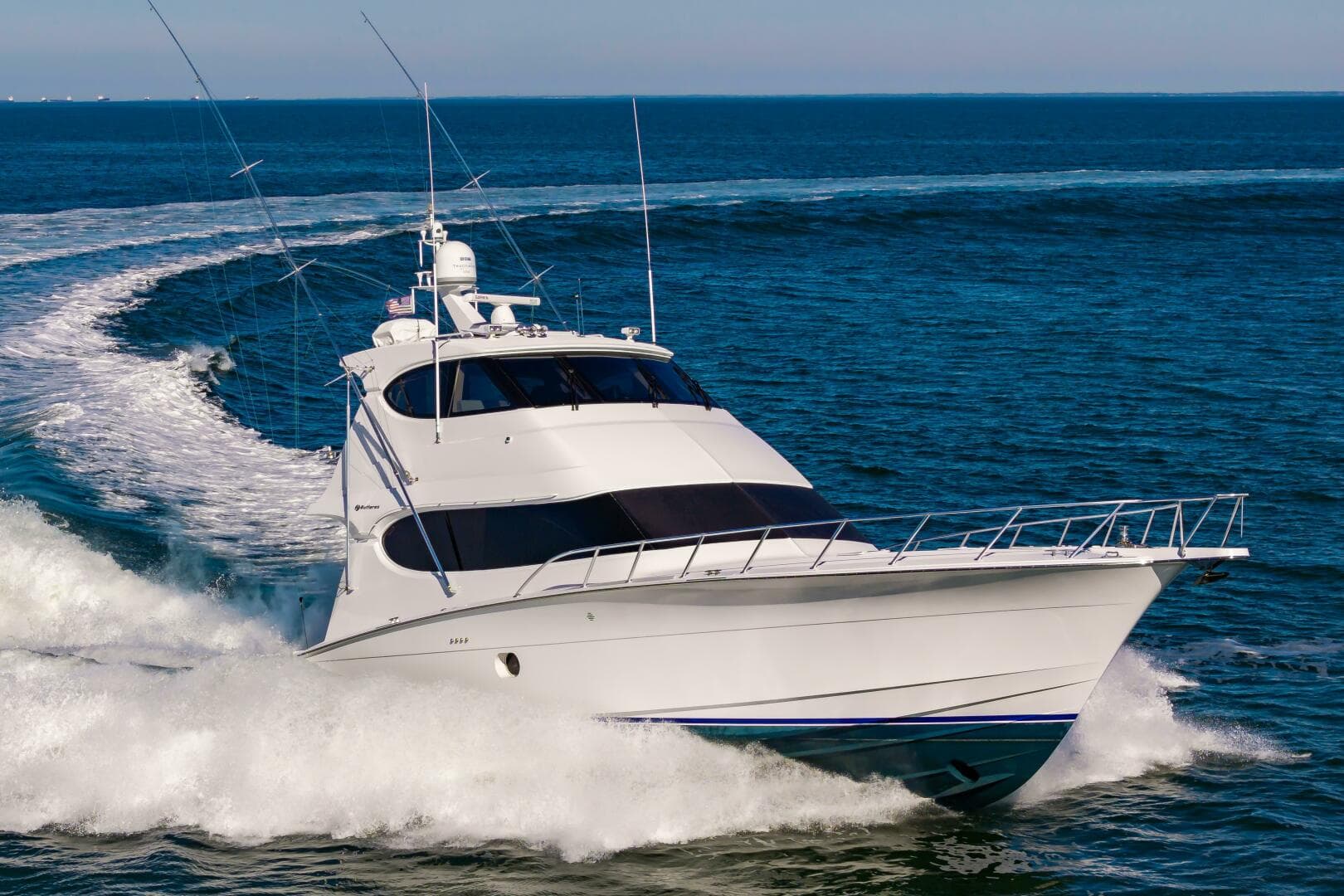 2008 Hatteras 64 Enclosed Bridge — photo 9