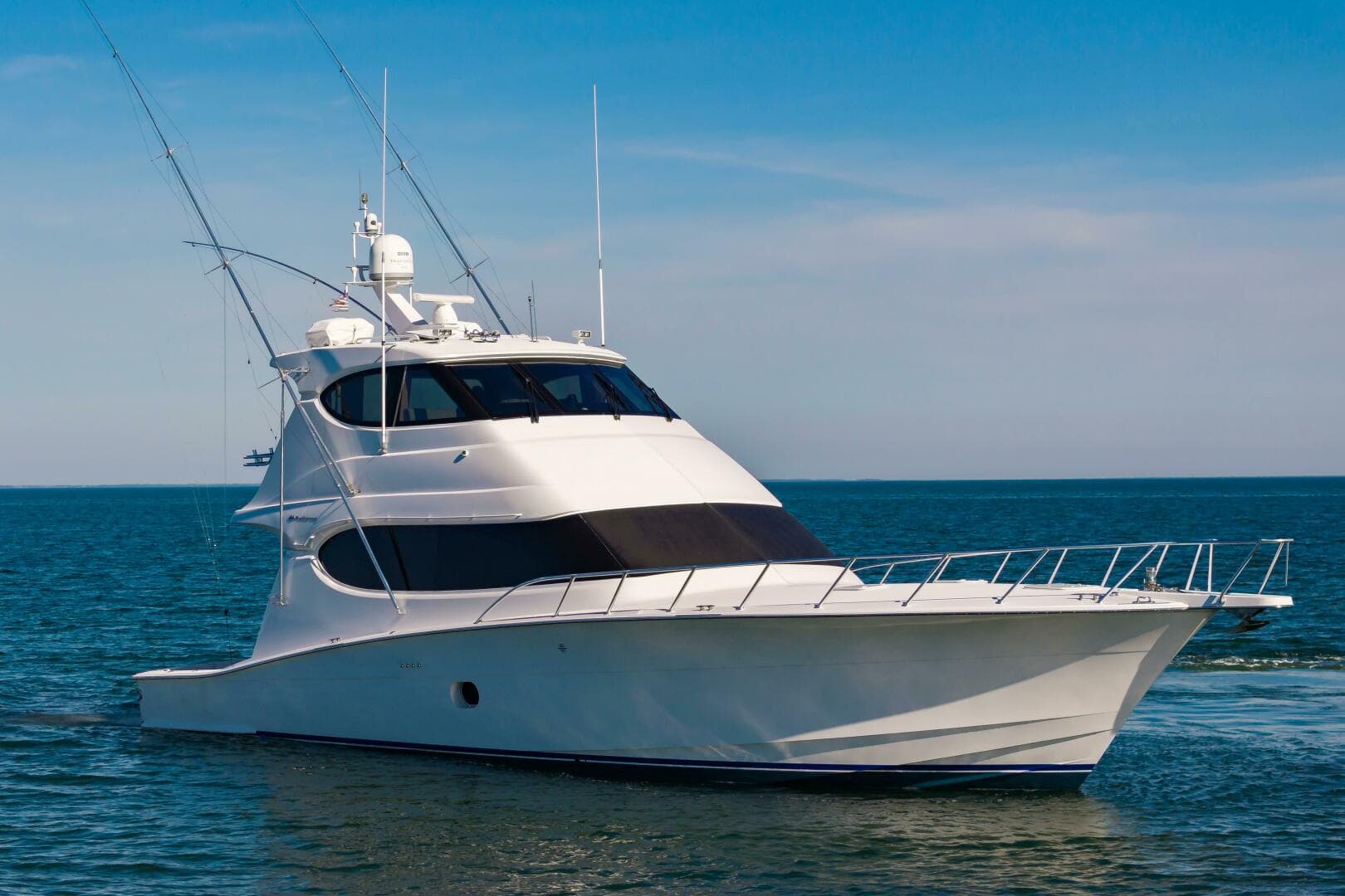 2008 Hatteras 64 Enclosed Bridge — photo 13