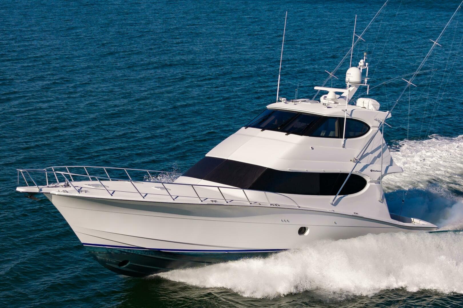 2008 Hatteras 64 Enclosed Bridge — photo 11