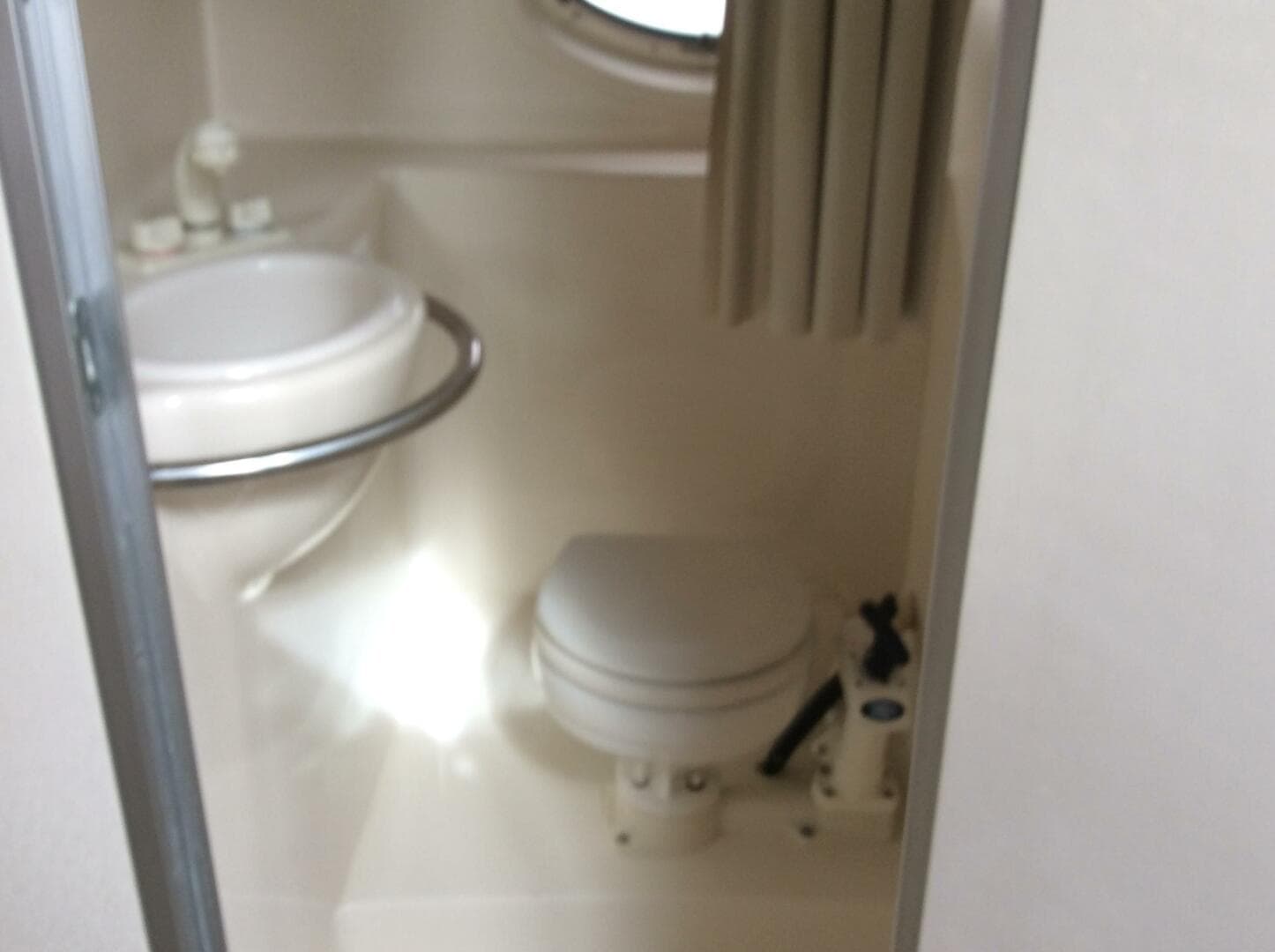 2000 Maxum — photo 17