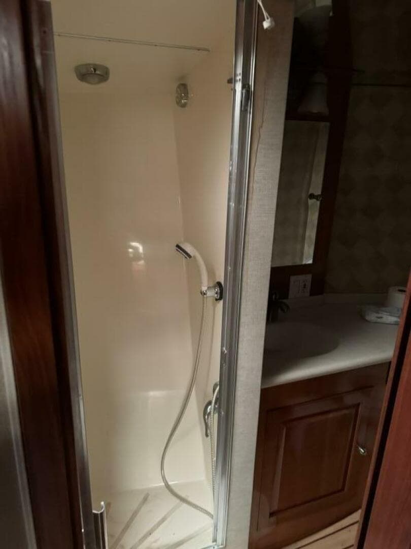 1980 Hatteras Convertible — photo 61