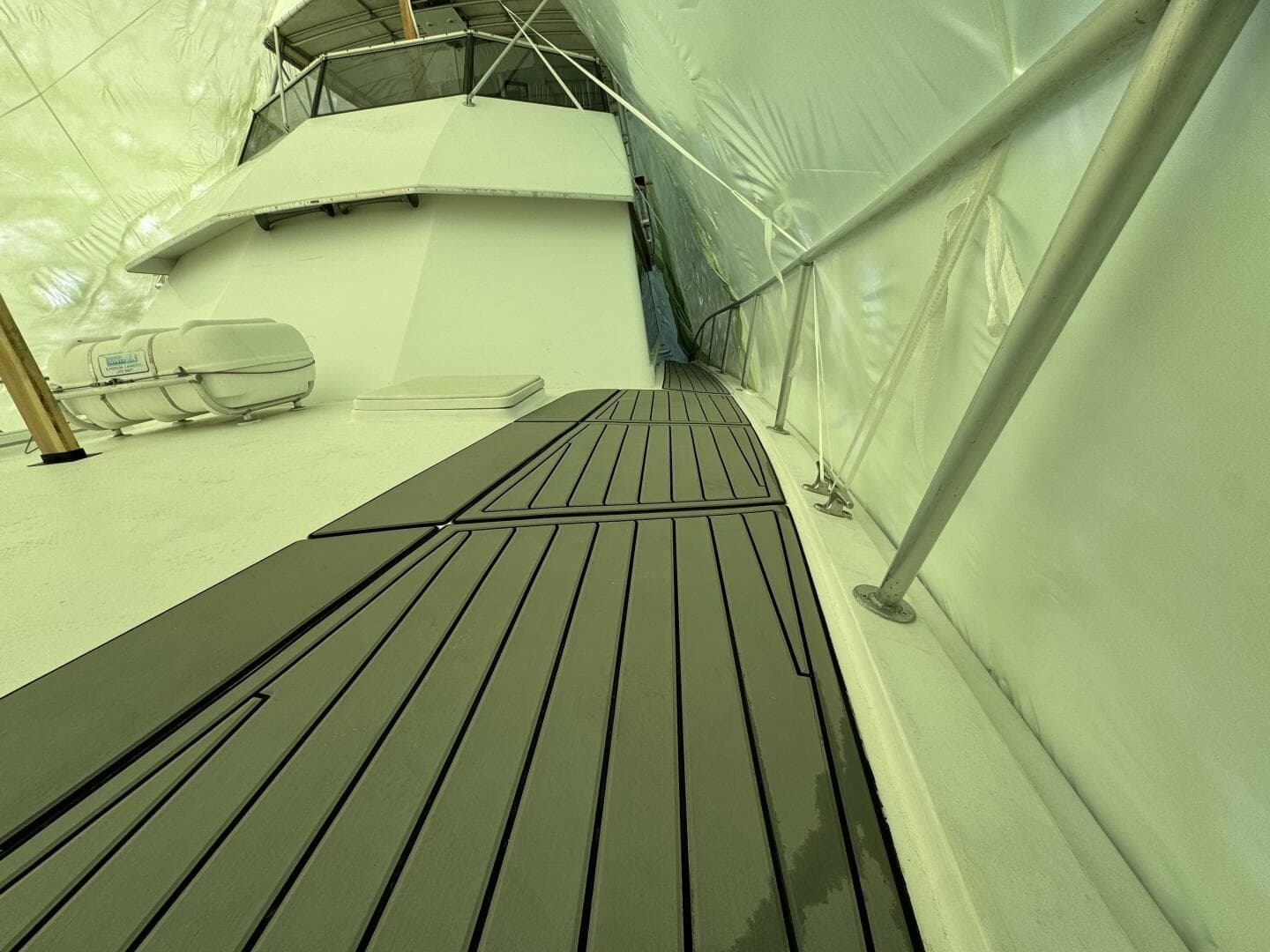 1980 Hatteras Convertible — photo 31