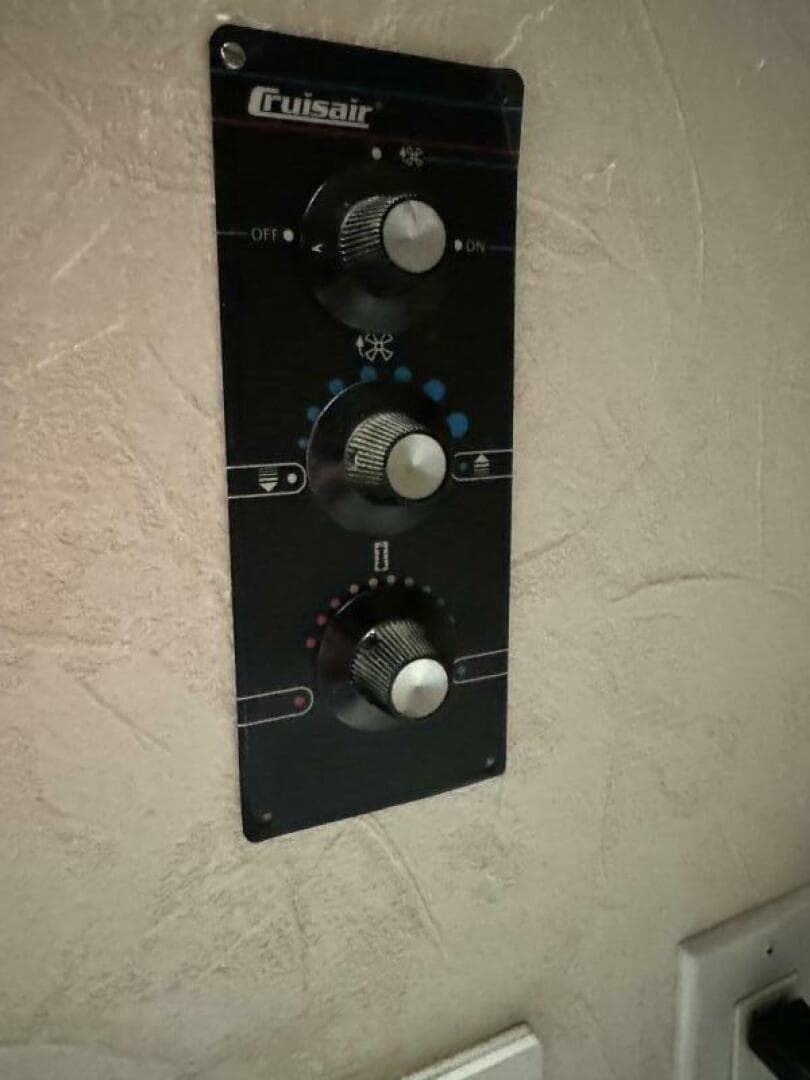 1980 Hatteras Convertible — photo 69