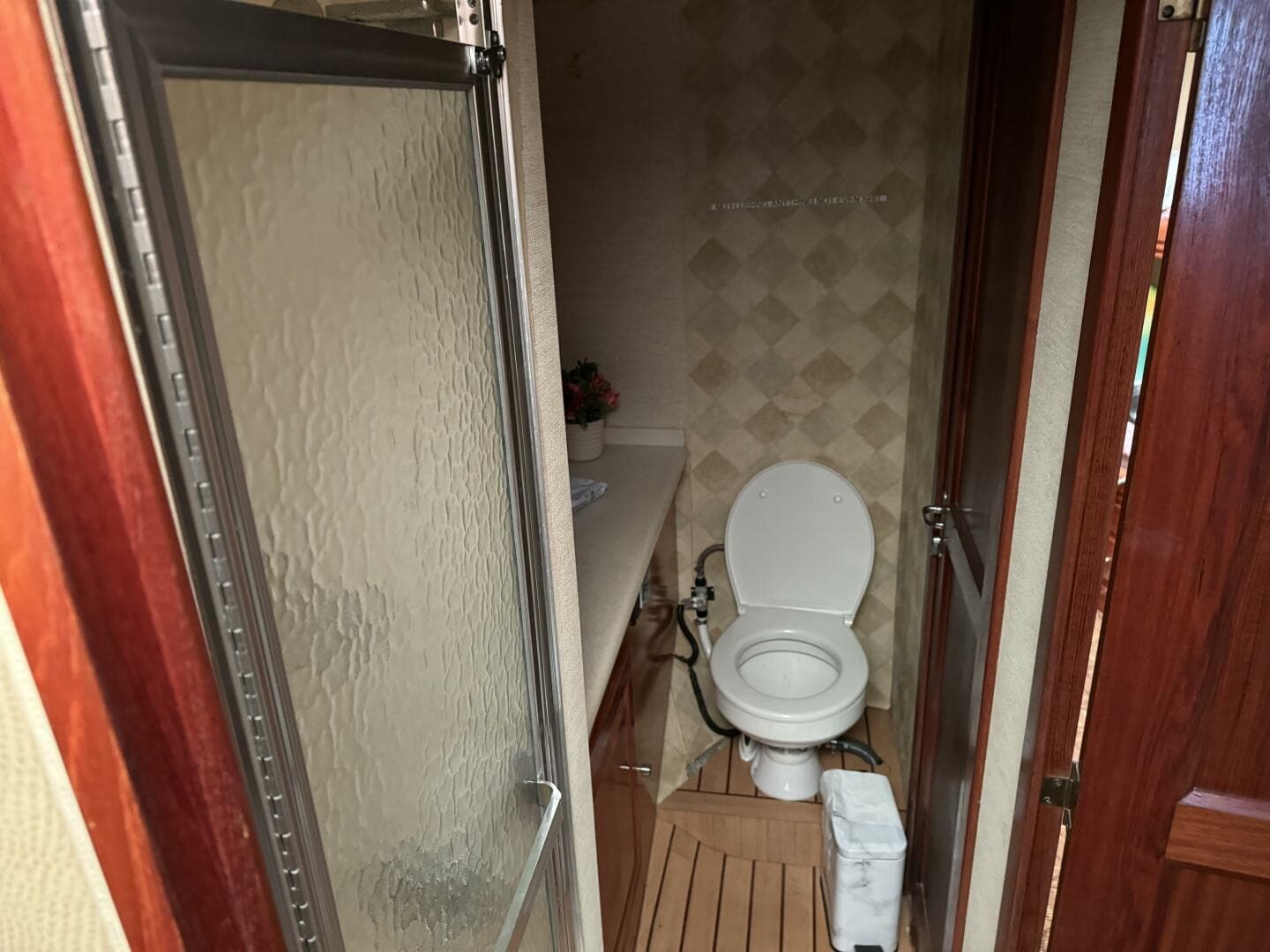 1980 Hatteras Convertible — photo 60