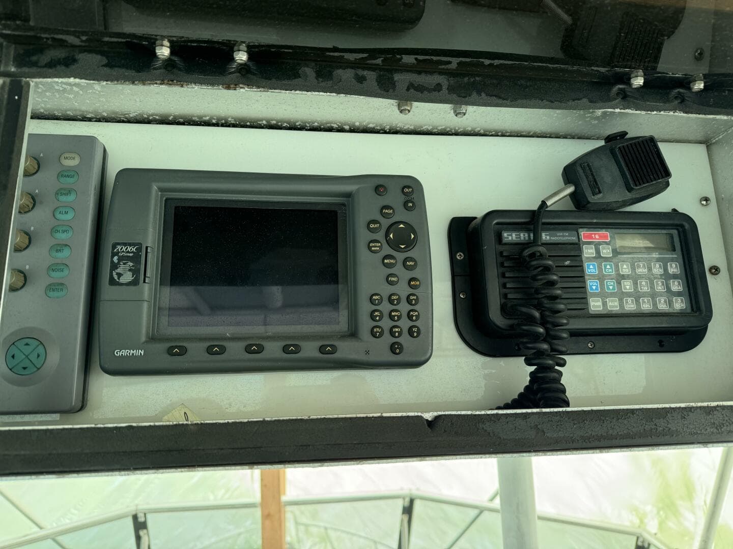 1980 Hatteras Convertible — photo 18