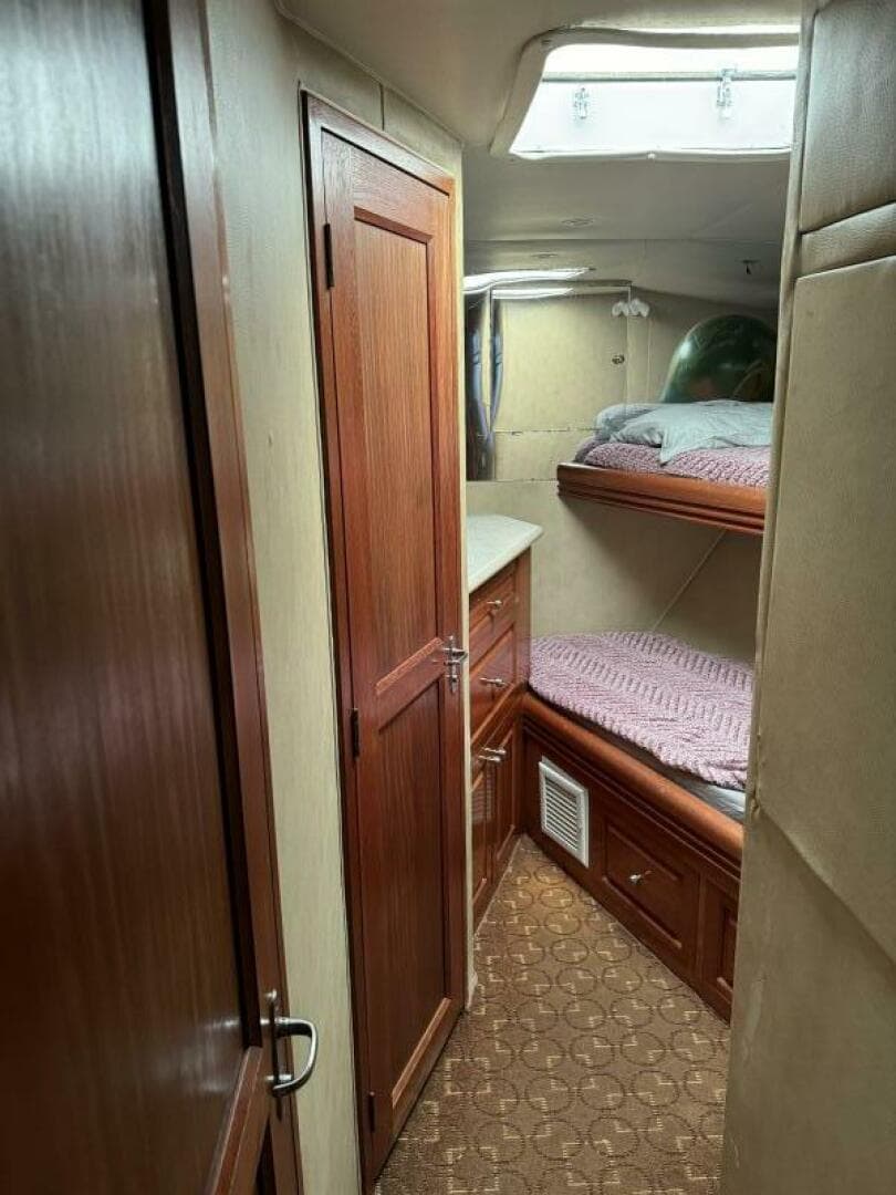 1980 Hatteras Convertible — photo 70