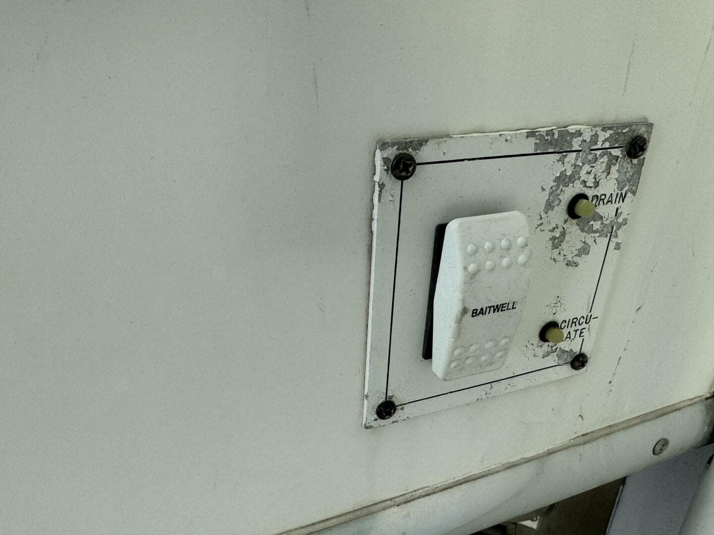 1980 Hatteras Convertible — photo 40