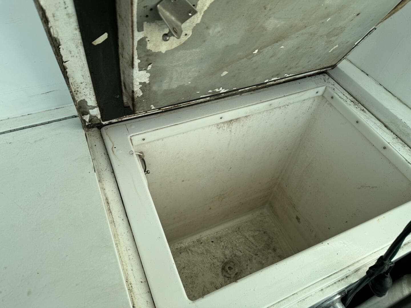 1980 Hatteras Convertible — photo 38