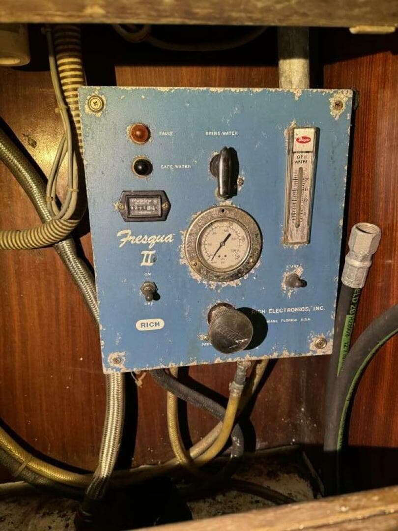 1980 Hatteras Convertible — photo 79