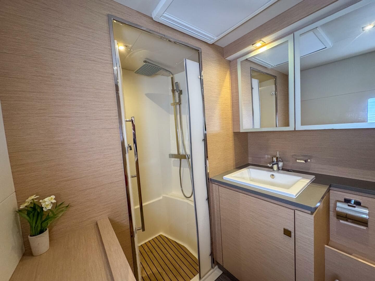 2021 Fountaine Pajot My 44 — photo 37