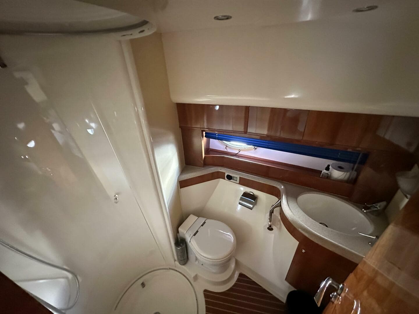 2003 Aicon 56 Flybridge — photo 20