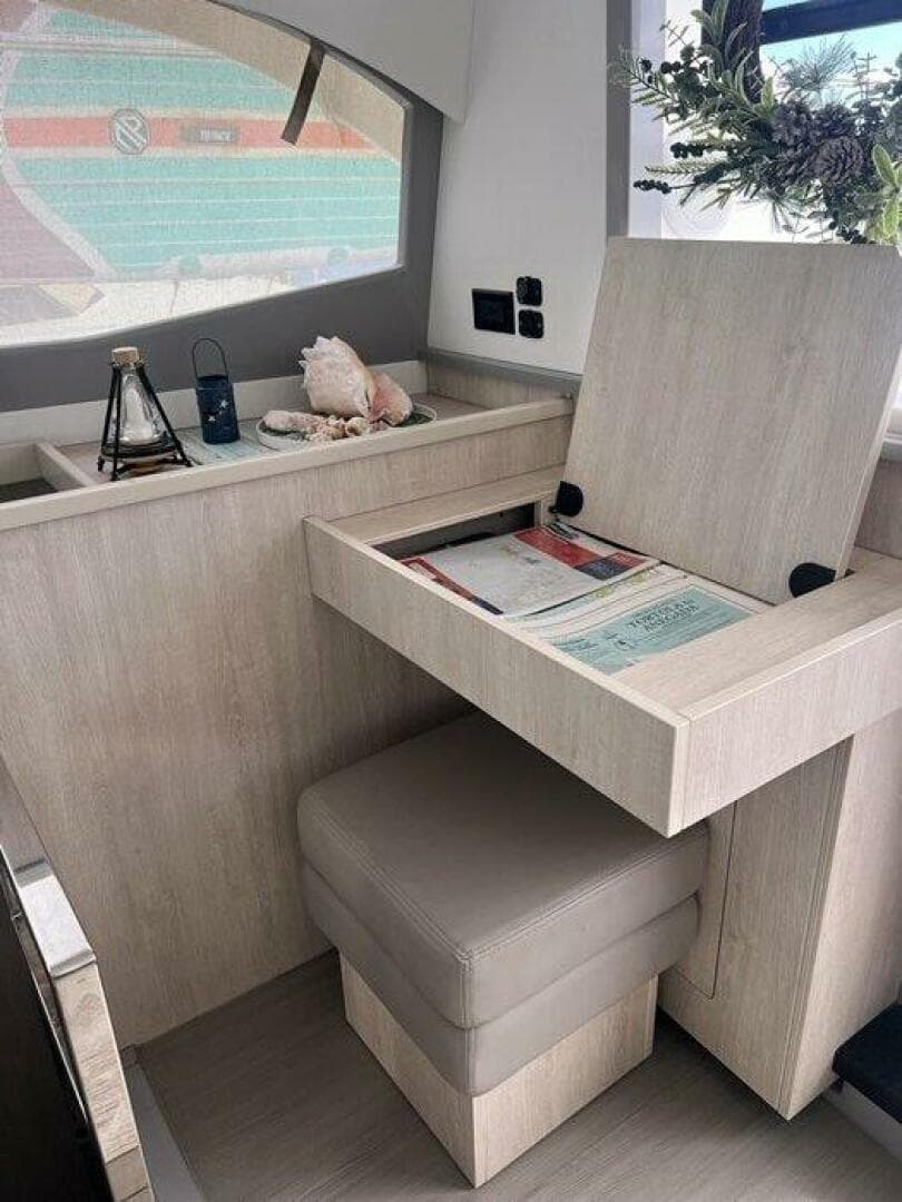 2020 Leopard 43 Pc — photo 17