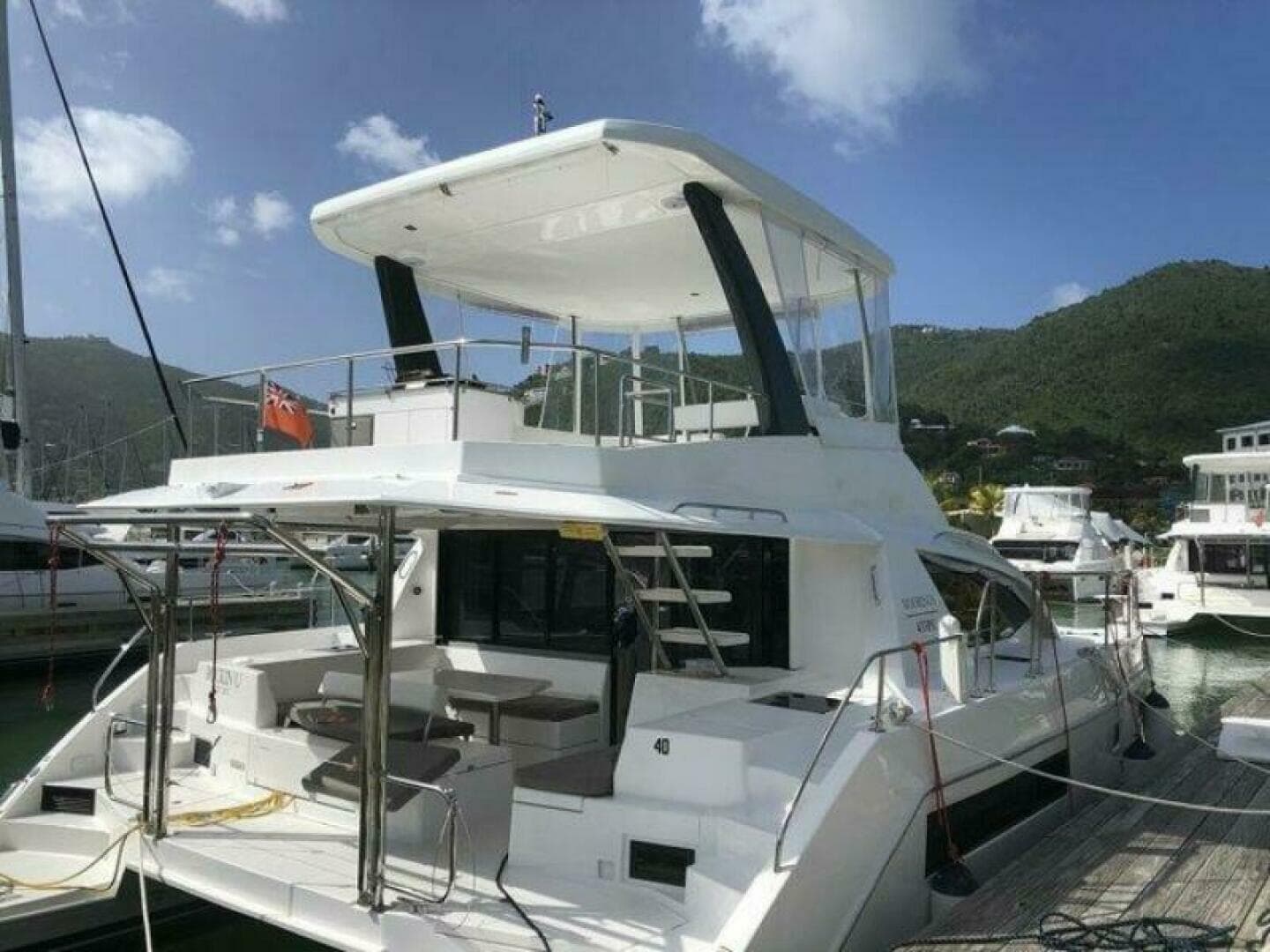 2020 Leopard 43 Pc — photo 4