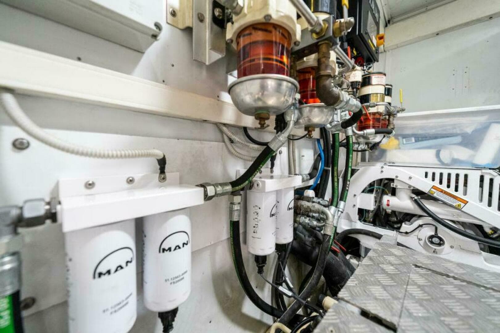 2015 Monte Carlo Yachts 86 — photo 80