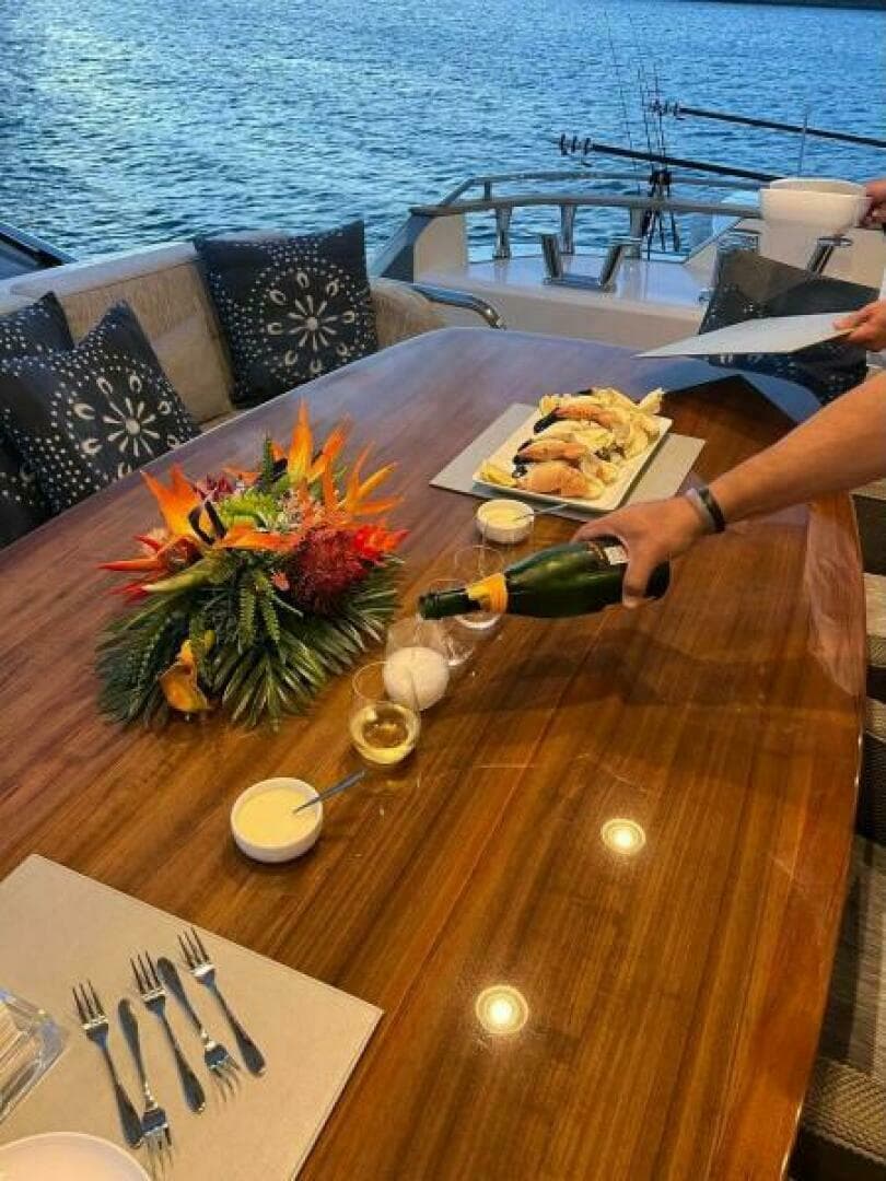 2015 Monte Carlo Yachts 86 — photo 33