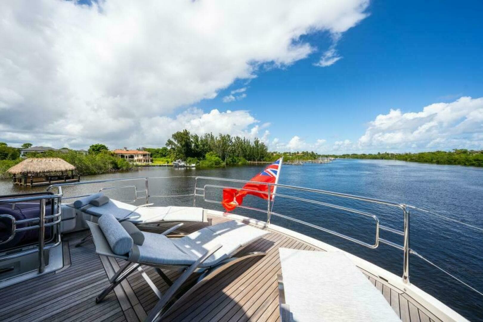 2015 Monte Carlo Yachts 86 — photo 39