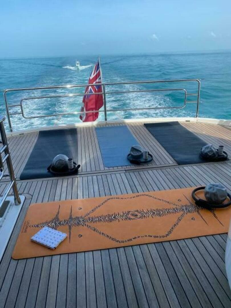 2015 Monte Carlo Yachts 86 — photo 38