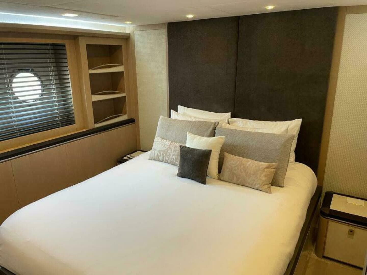 2015 Monte Carlo Yachts 86 — photo 66