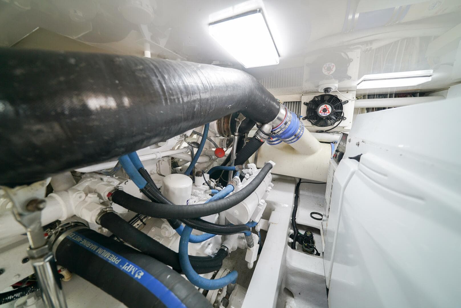 2007 Viking 45 Convertible — photo 55