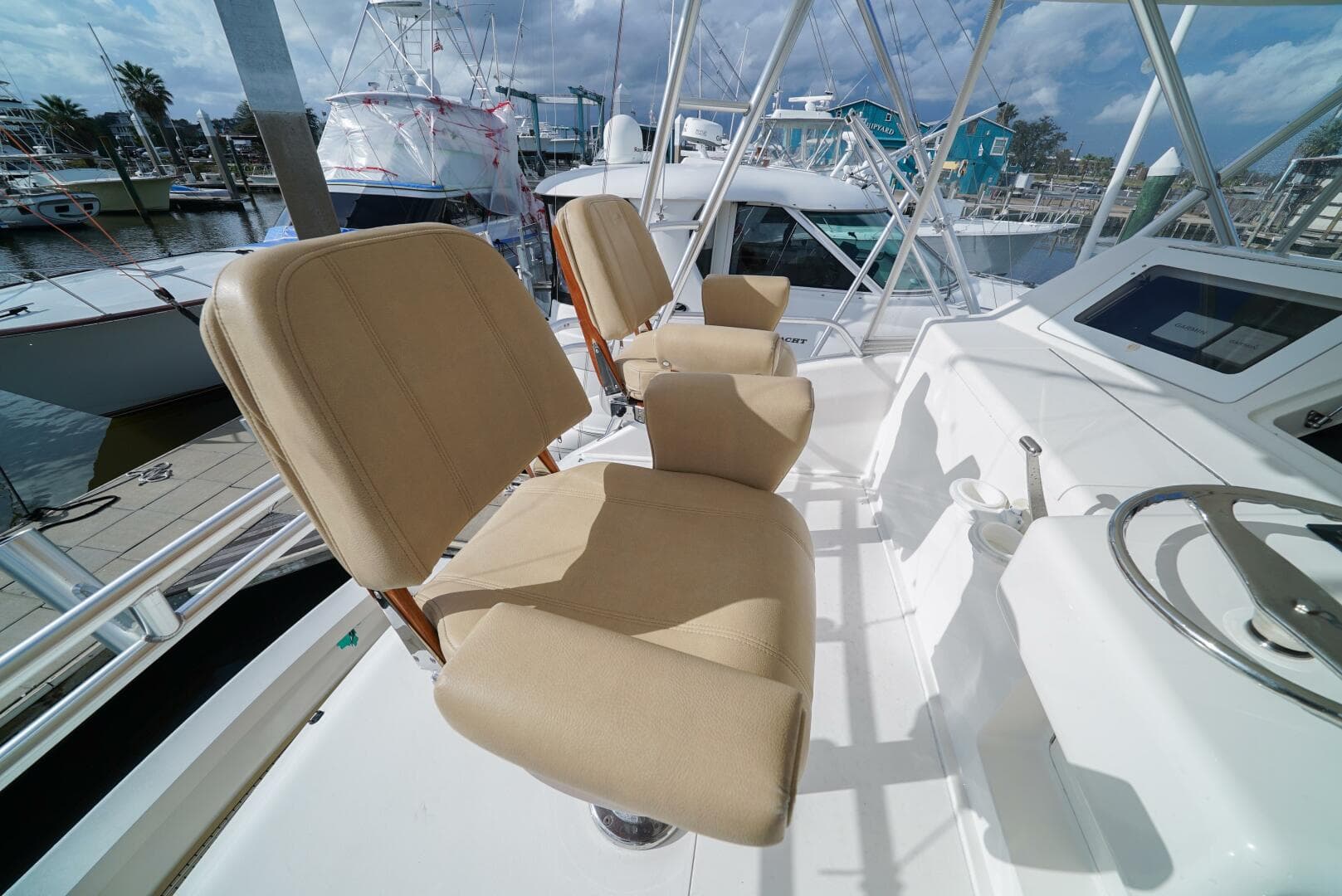 2007 Viking 45 Convertible — photo 42