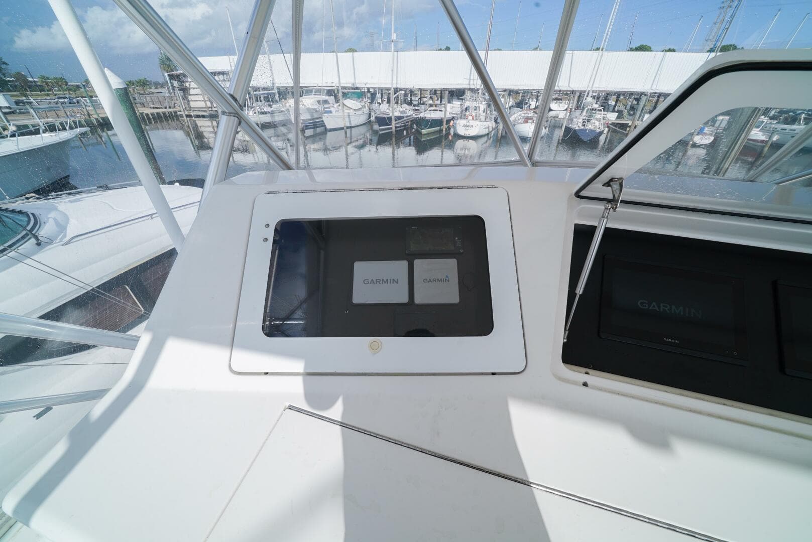 2007 Viking 45 Convertible — photo 41