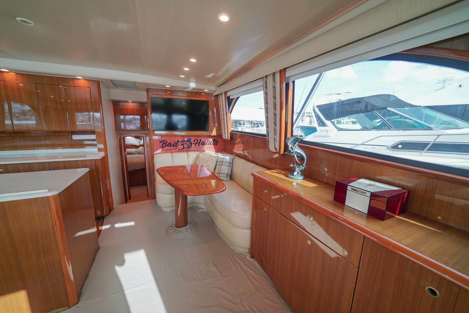 2007 Viking 45 Convertible — photo 4