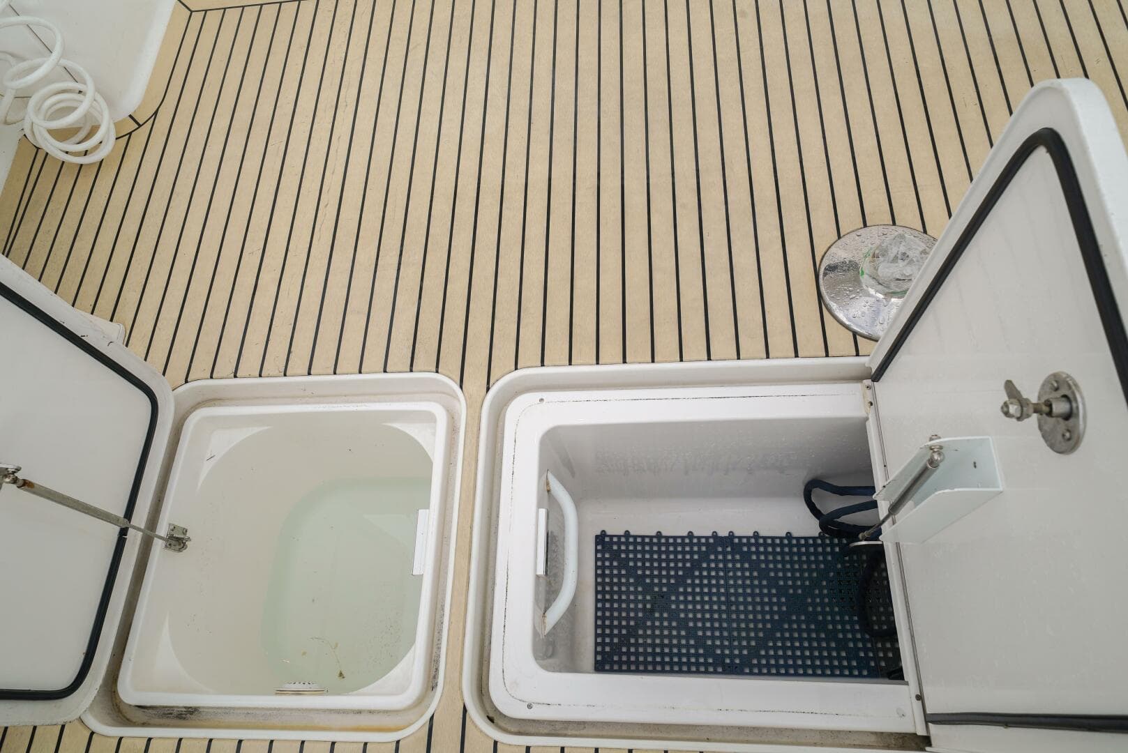 2007 Viking 45 Convertible — photo 35